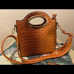 Women’s crossbody purse